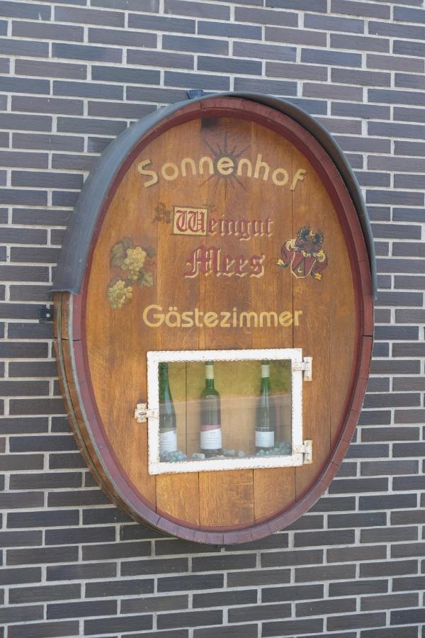 Weingut & Gaestehaus Mees Apartment Briedel Exterior photo